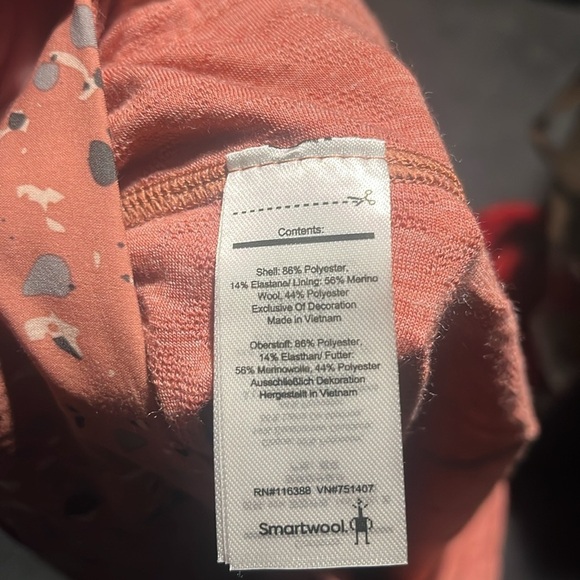Smartwool / Neutral coloured splatter patterned skort​​​​​​​​​​ - Picture 5 of 5